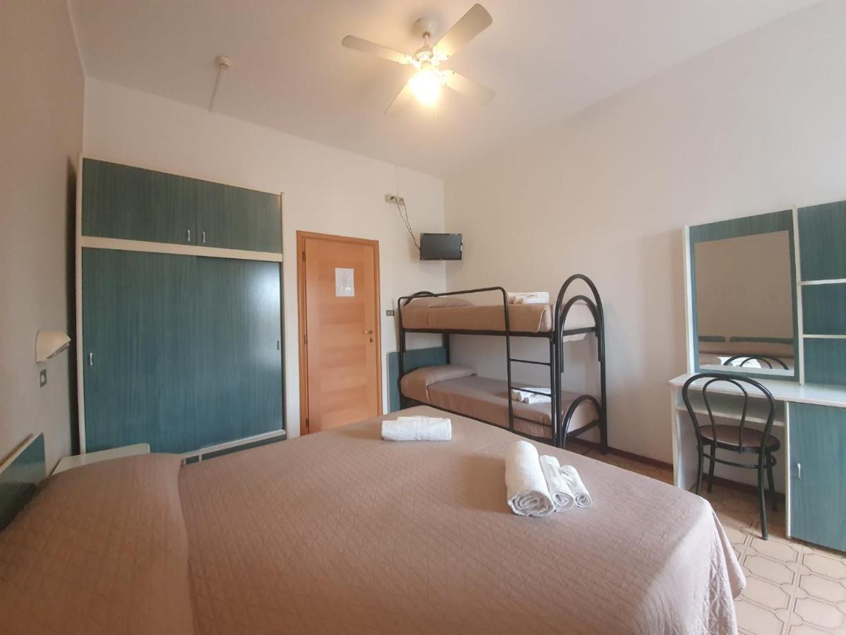 Hotel Magriv Rimini Eksteriør billede