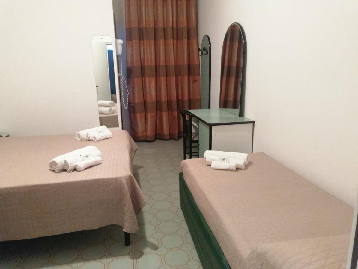 Hotel Magriv Rimini Eksteriør billede