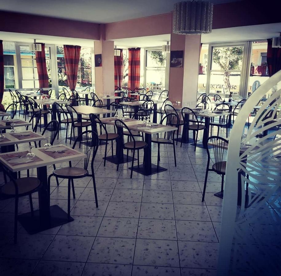 Hotel Magriv Rimini Eksteriør billede