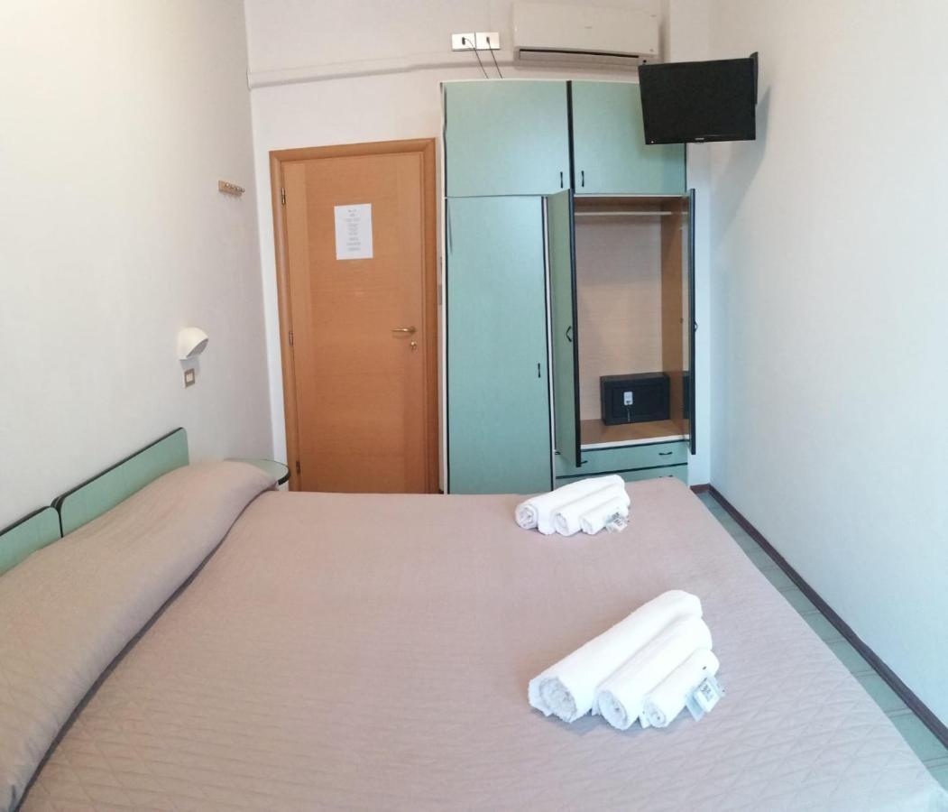 Hotel Magriv Rimini Eksteriør billede