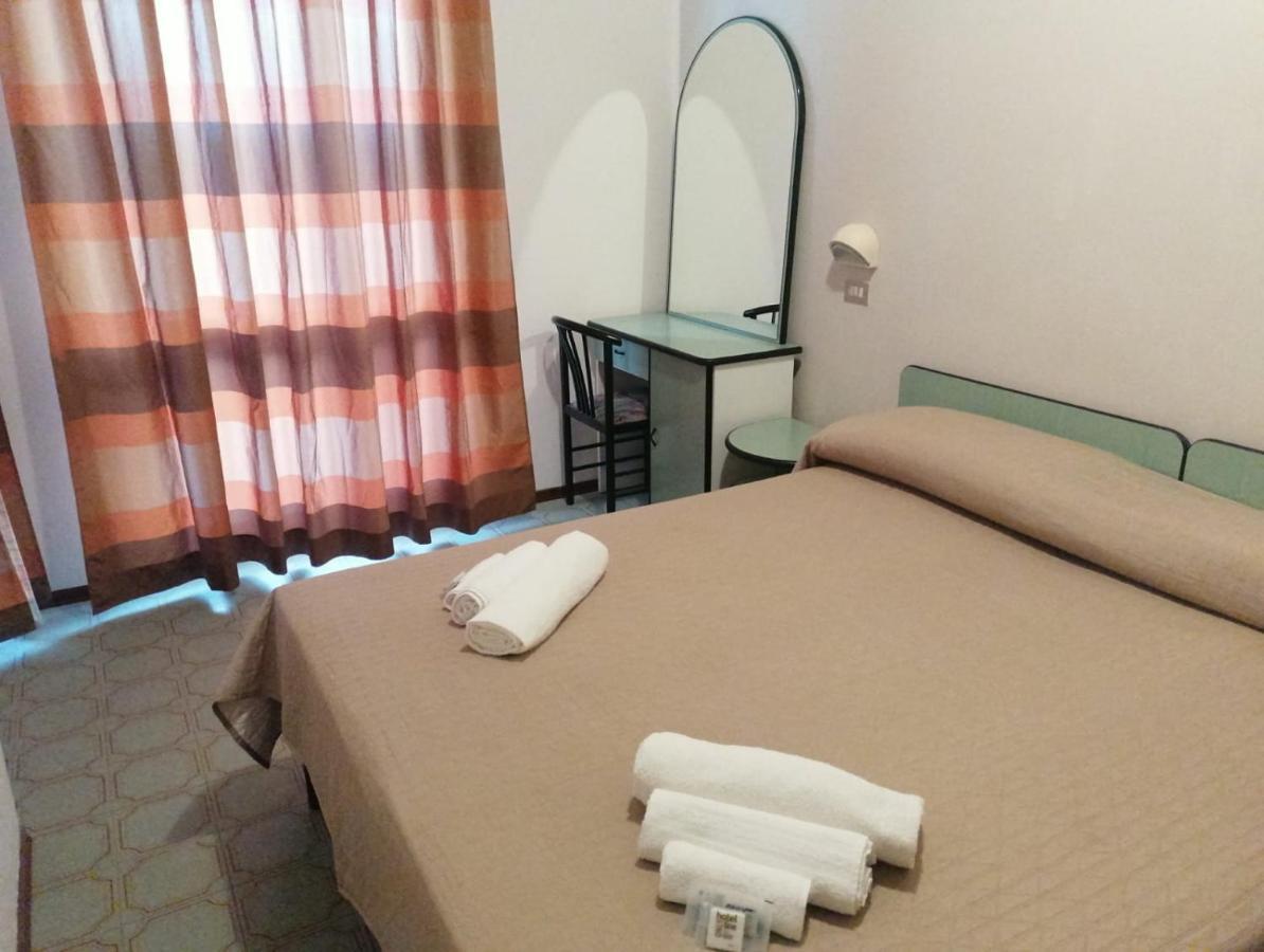 Hotel Magriv Rimini Eksteriør billede